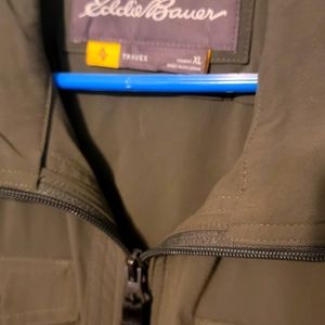 Eddie Bauer Green pocket vest